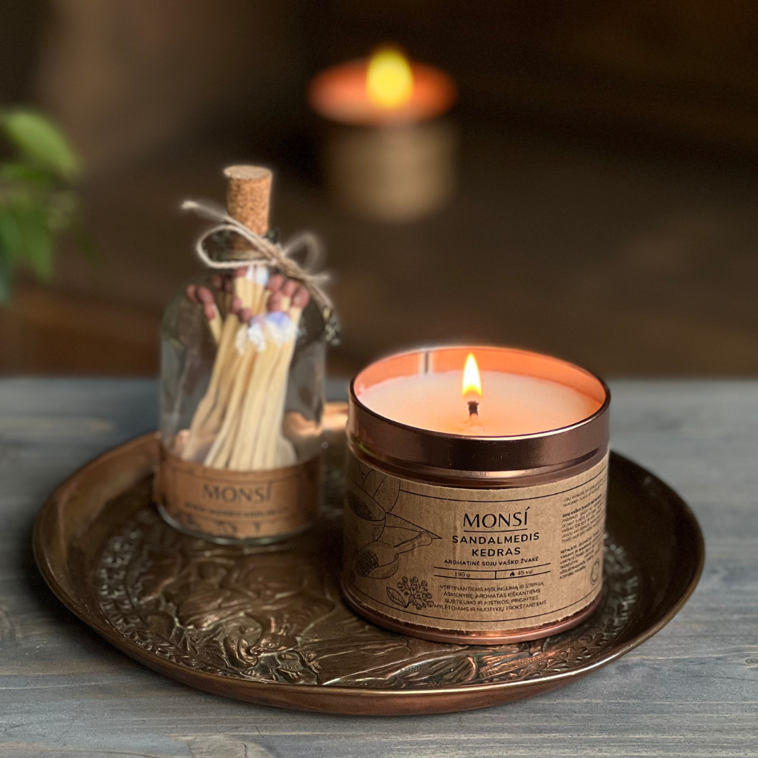 naturali zvake sandalmedis ir kedras